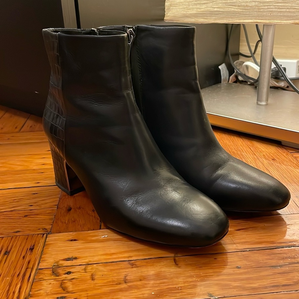 Essex Lane Gabriella black leather croc-embossed block heel boots, size 7.5M